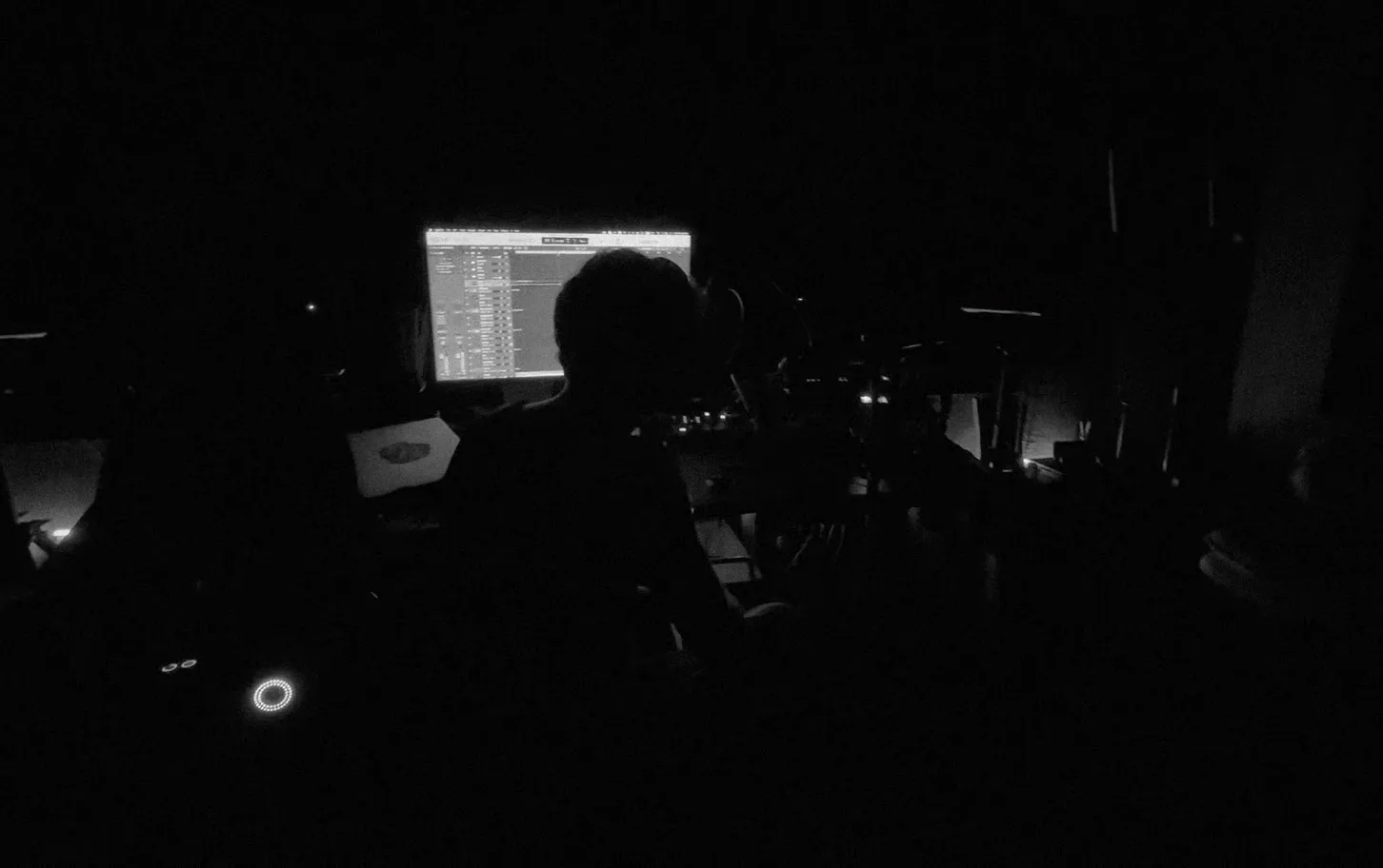Full music production session in a London recording studio